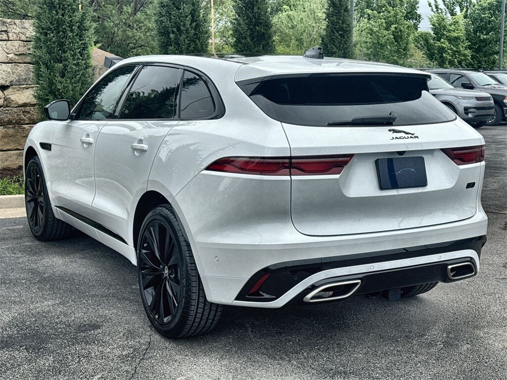 2026 Jaguar F-PACE P400 R-Dynamic S photo 3