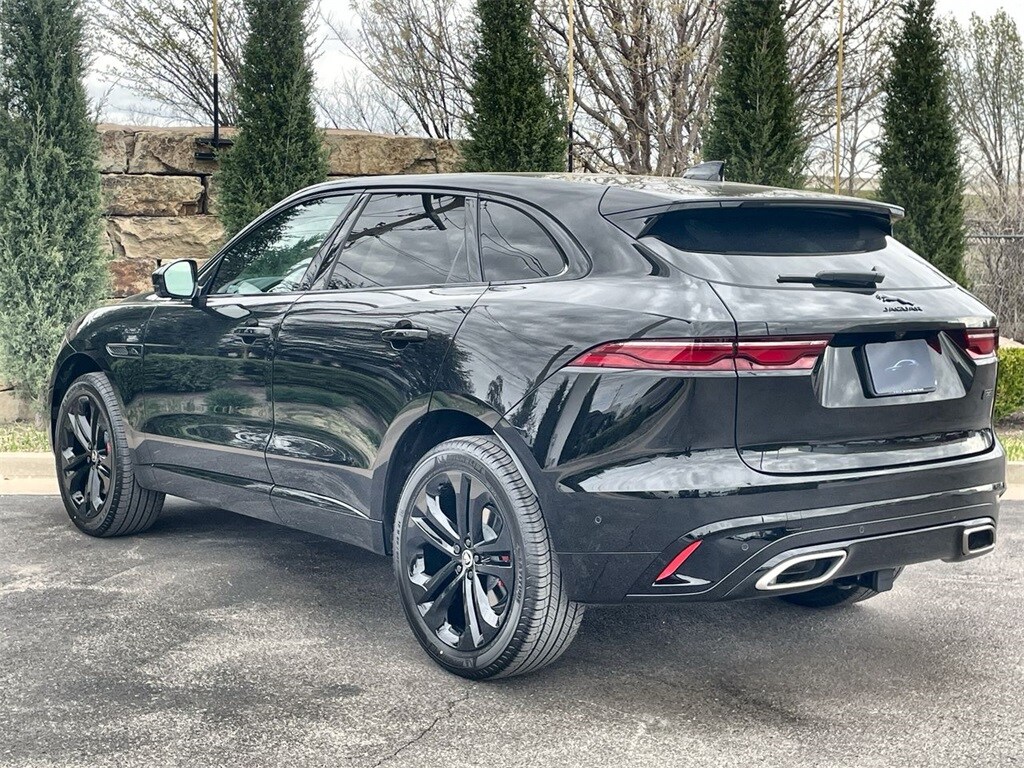 2026 Jaguar F-PACE P400 R-Dynamic S photo 3