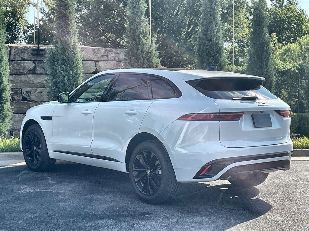 2025 Jaguar F-PACE P250 R-Sport photo 3