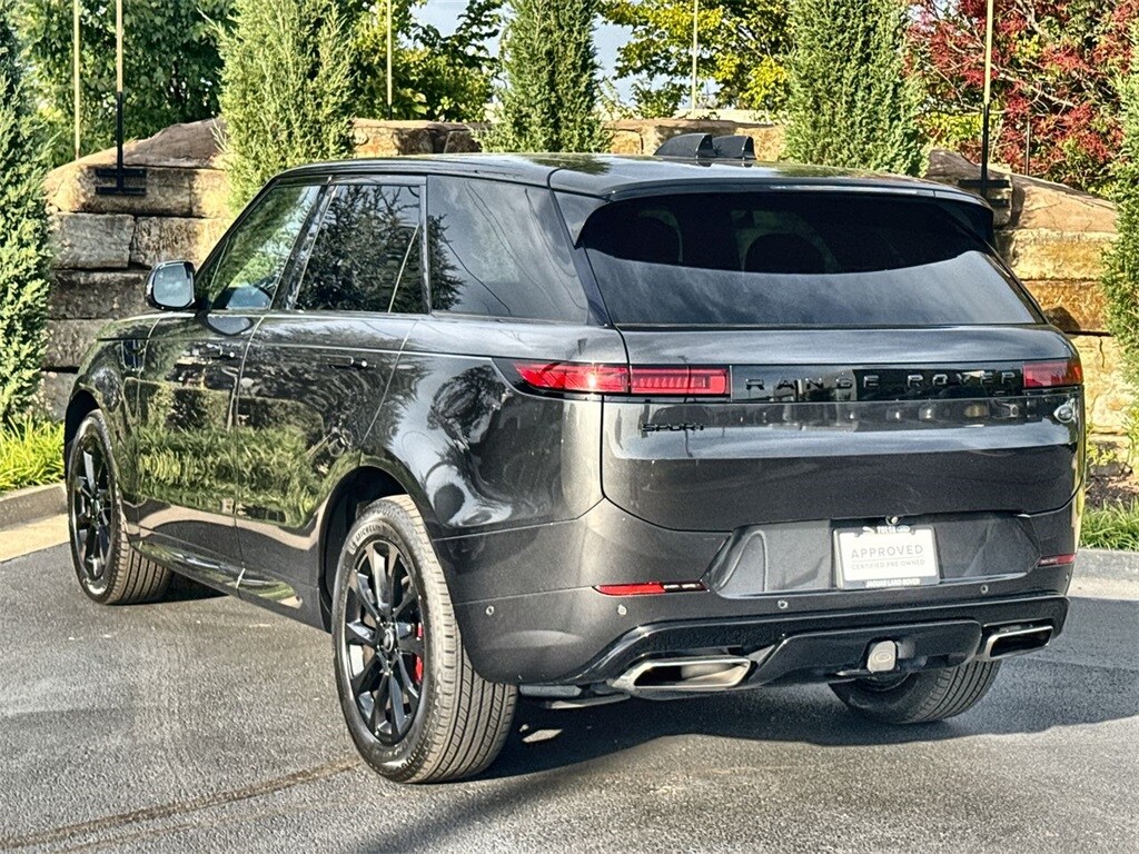 2023 Land Rover Range Rover Sport SE photo 3