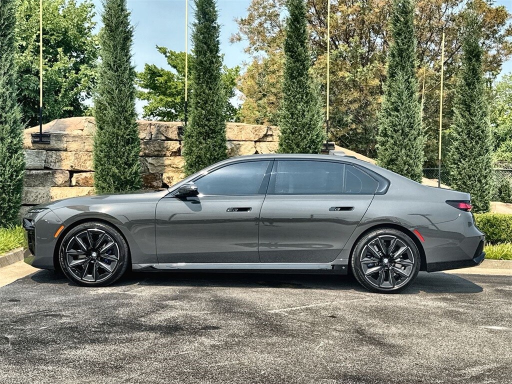 2025 Bmw 760i xDrive photo 2