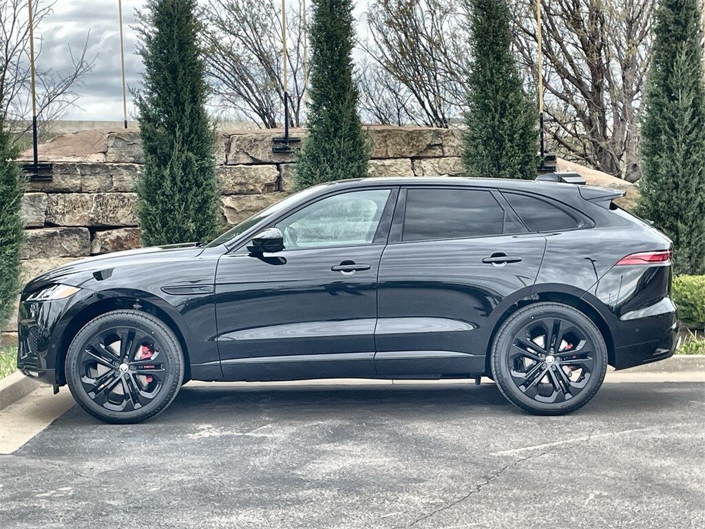 2026 Jaguar F-PACE P400 R-Dynamic S photo 2