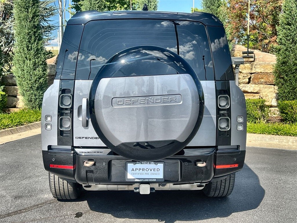 2024 Land Rover Defender 130 X photo 4