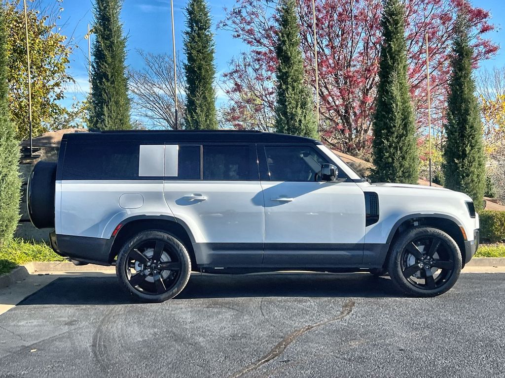 2026 Land Rover Defender S - Photo 6