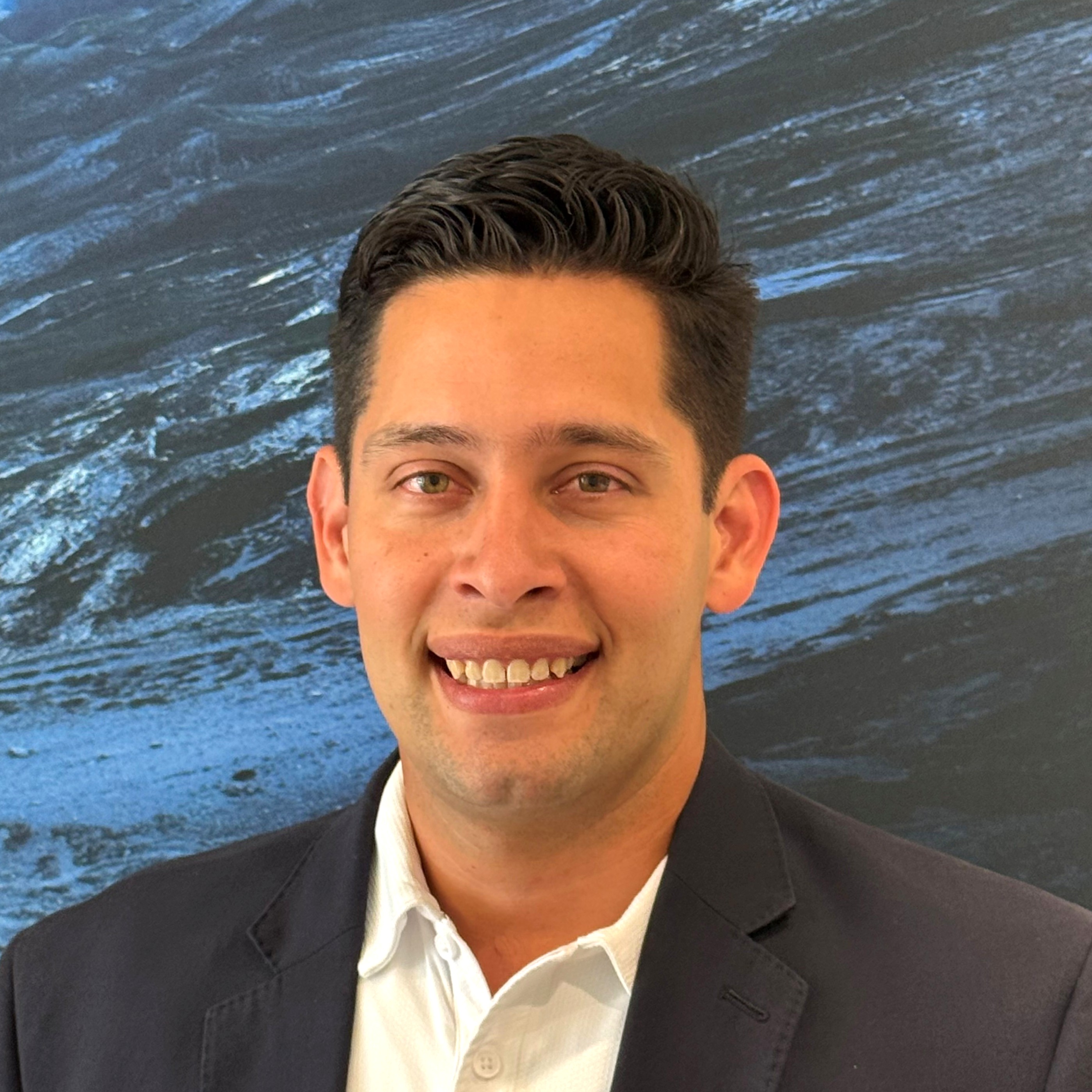 Staff member Mario Varon from ID_aa63e83d6880