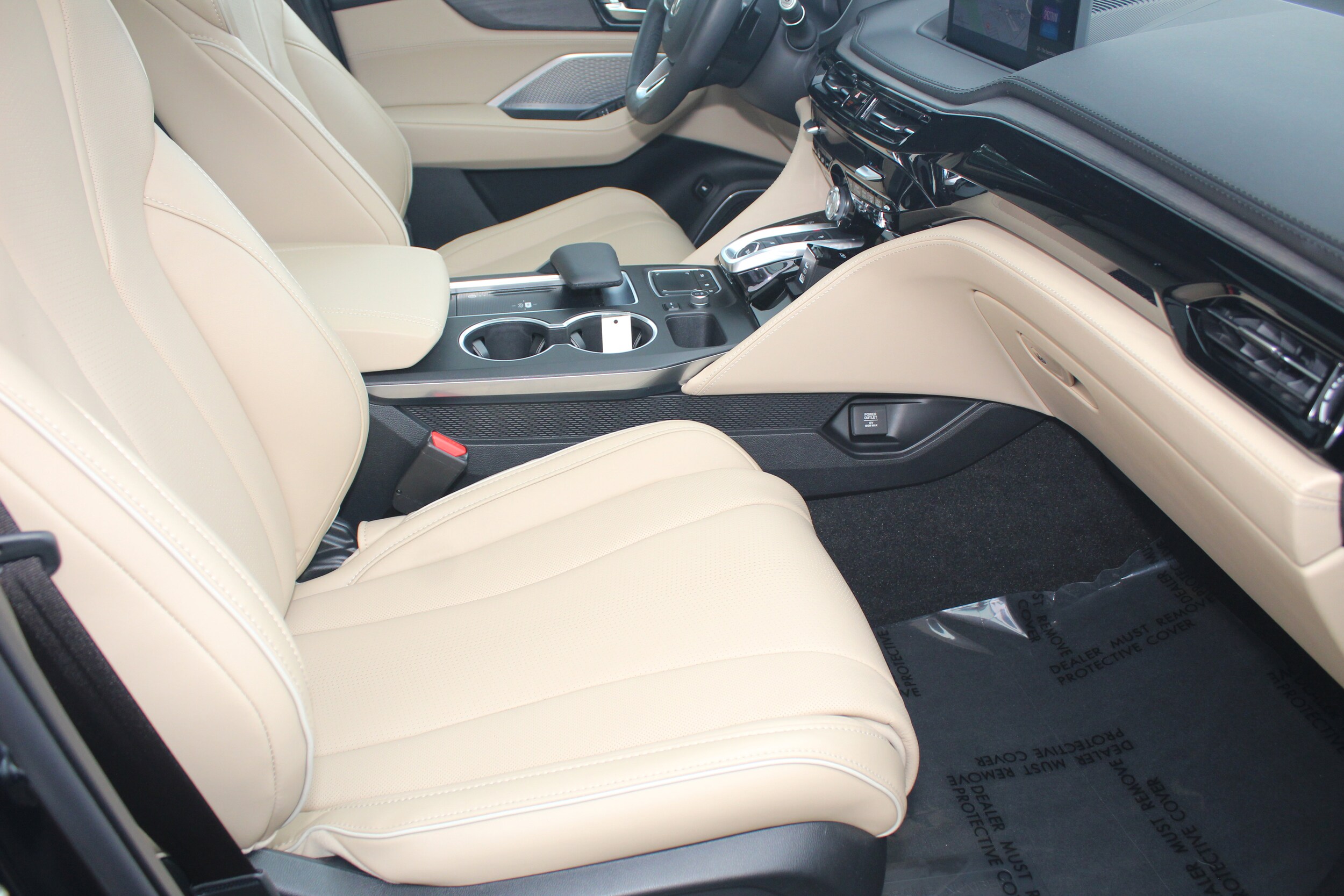 2024 Acura MDX SH-AWD Advance photo 2