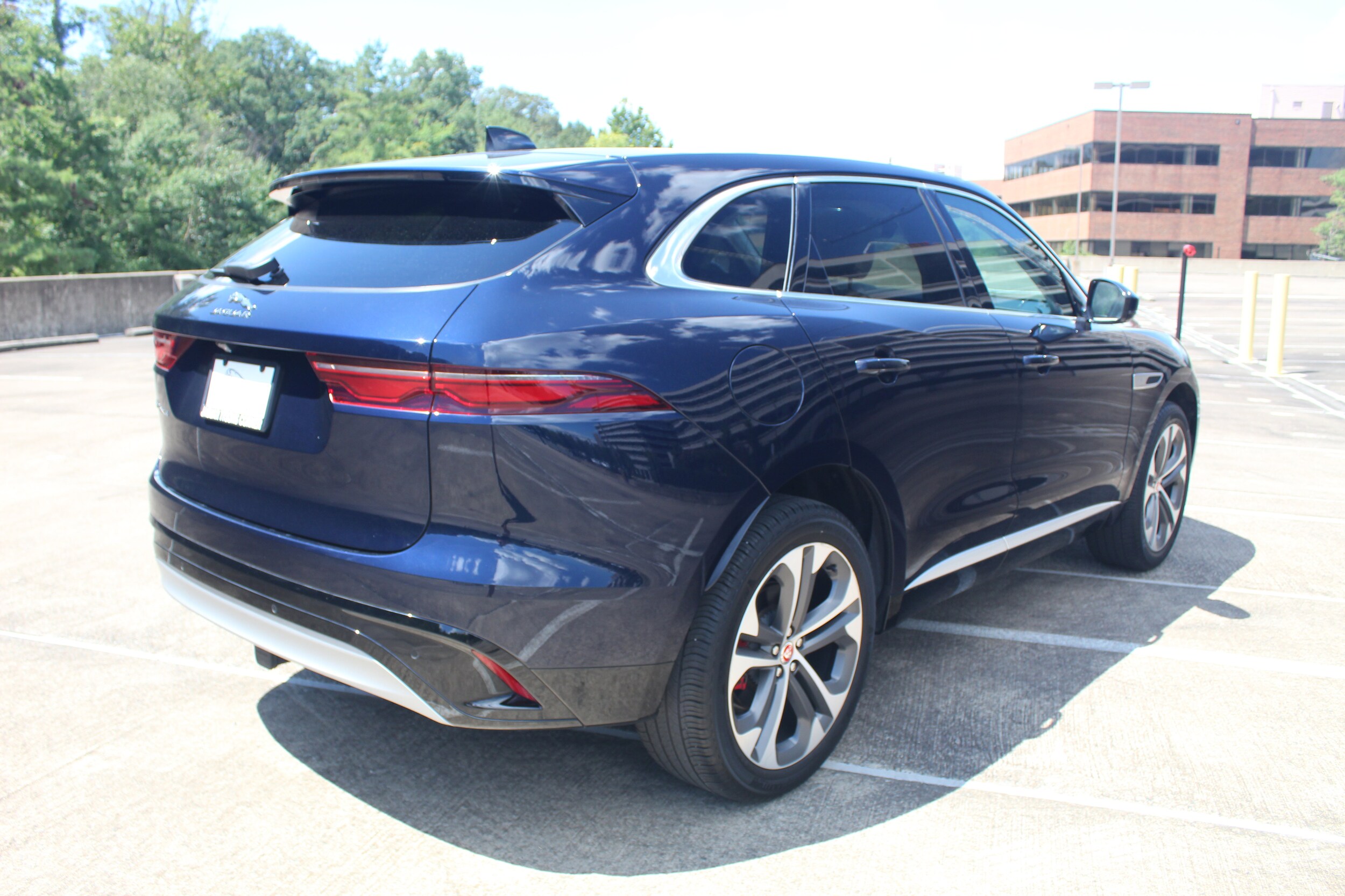 2022 Jaguar F-PACE P250 S photo 2