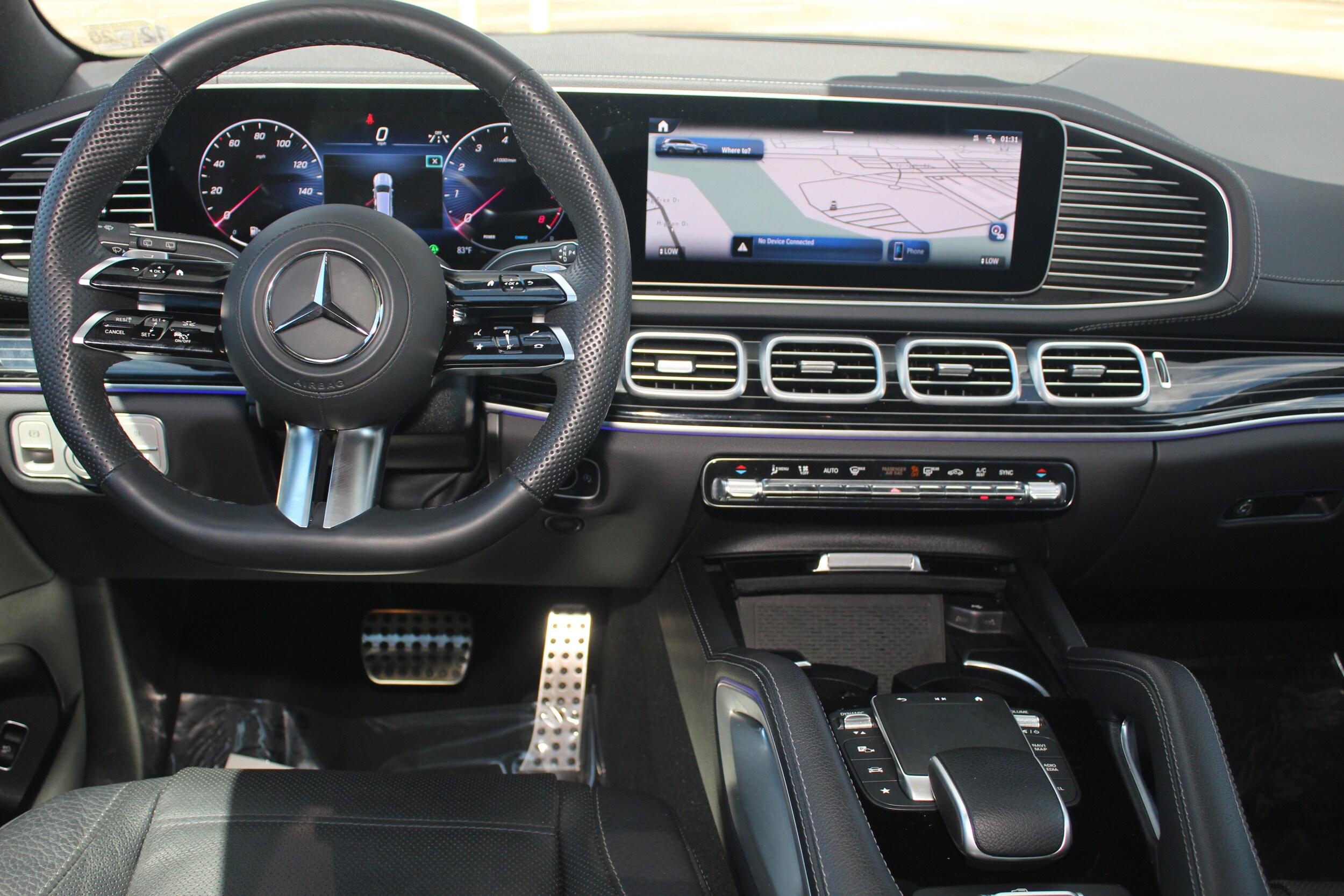 2024 Mercedes Benz GLS 450 4MATIC photo 3