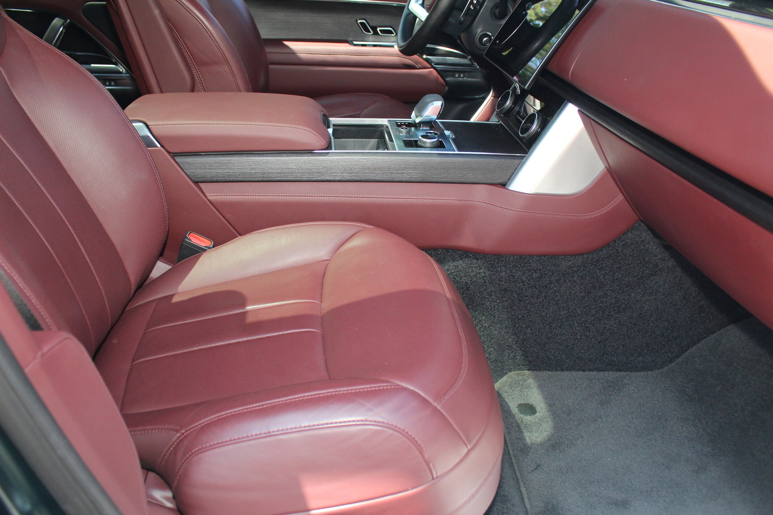 2023 Land Rover Range Rover Autobiography photo 3