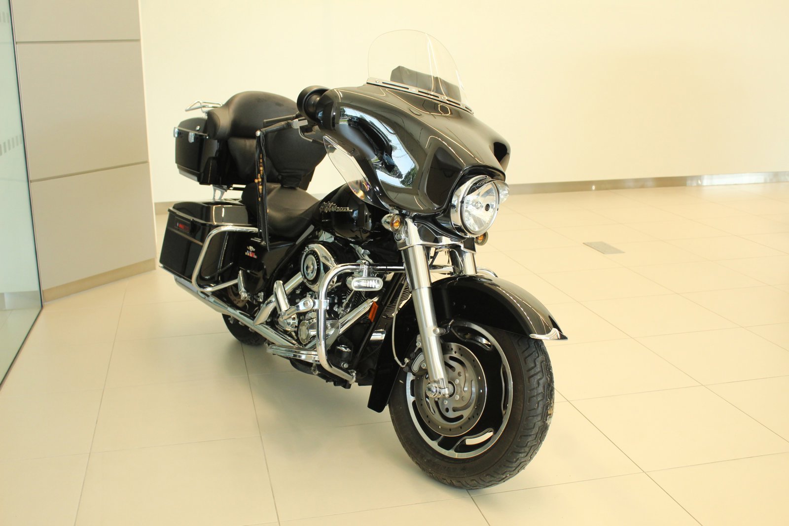 安い超歓迎FLHX Harley-Davidson ツーリング 純正 シート 刻印 LOW 24688 / RDW 92/61 0067 純正品