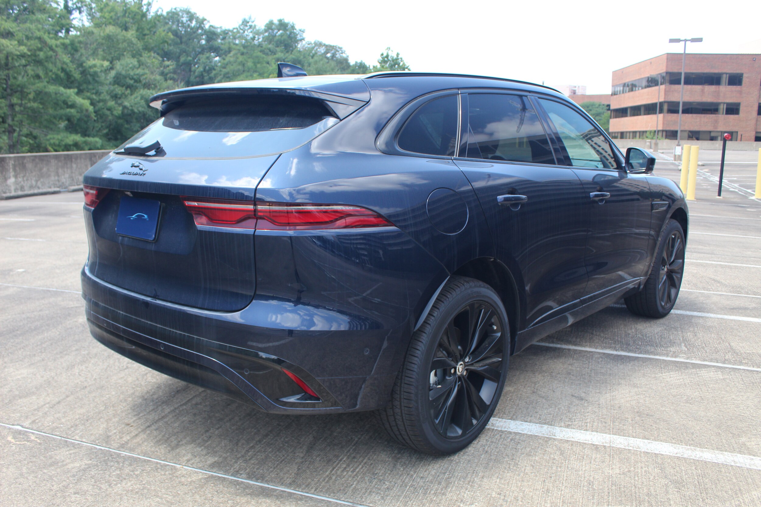 2025 Jaguar F-PACE P250 R-Dynamic S photo 2
