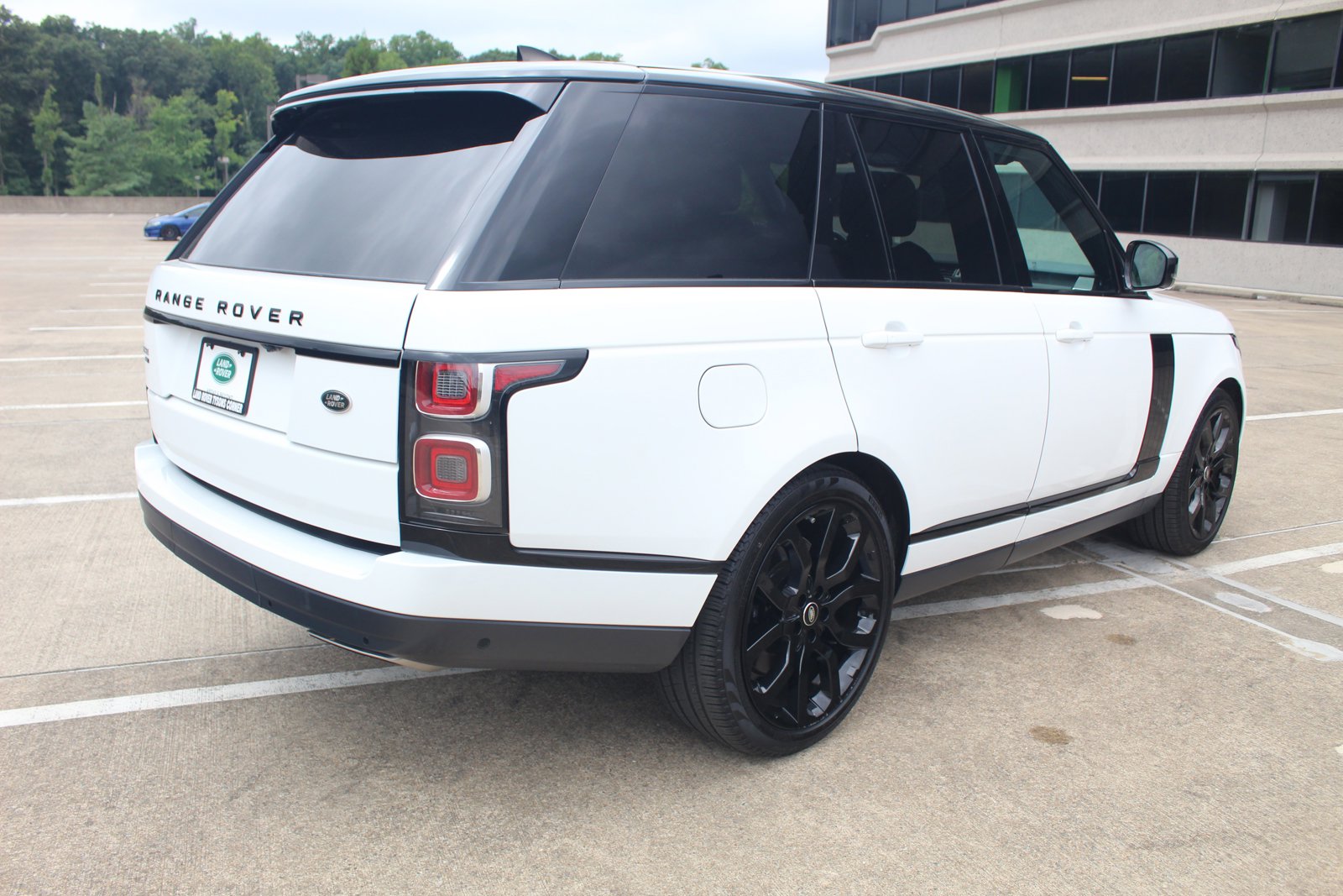 Used 2020 Land Rover Range Rover HSE with VIN SALGS2SE4LA571947 for sale in Vienna, VA