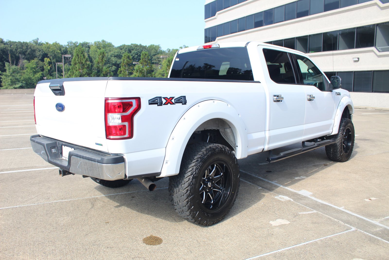 Used 2020 Ford F-150 XLT with VIN 1FTFW1E42LKD99058 for sale in Vienna, VA