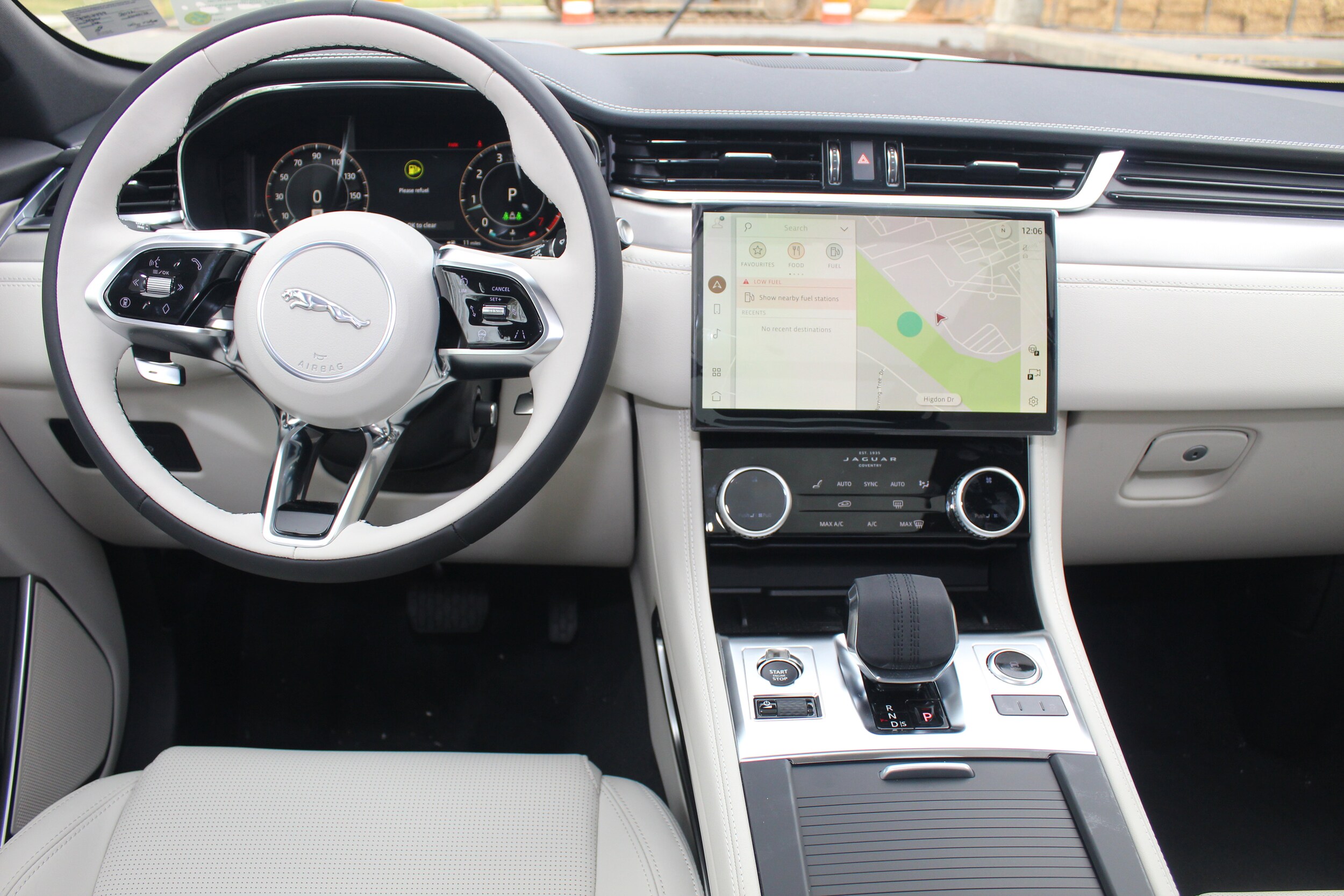 2026 Jaguar F-PACE P250 R-Dynamic S photo 4