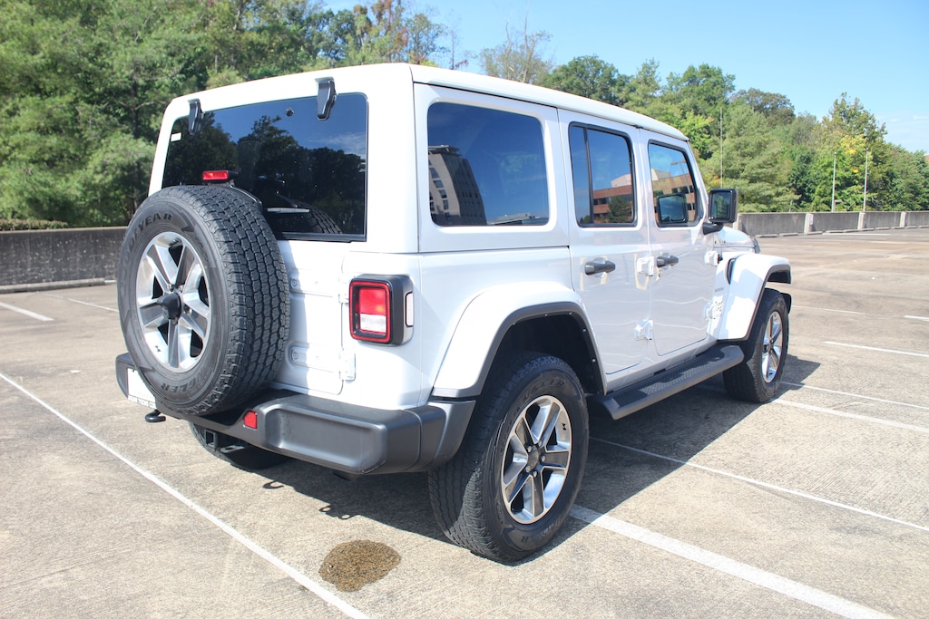 Used 2022 Jeep Wrangler Unlimited Sahara SUV
