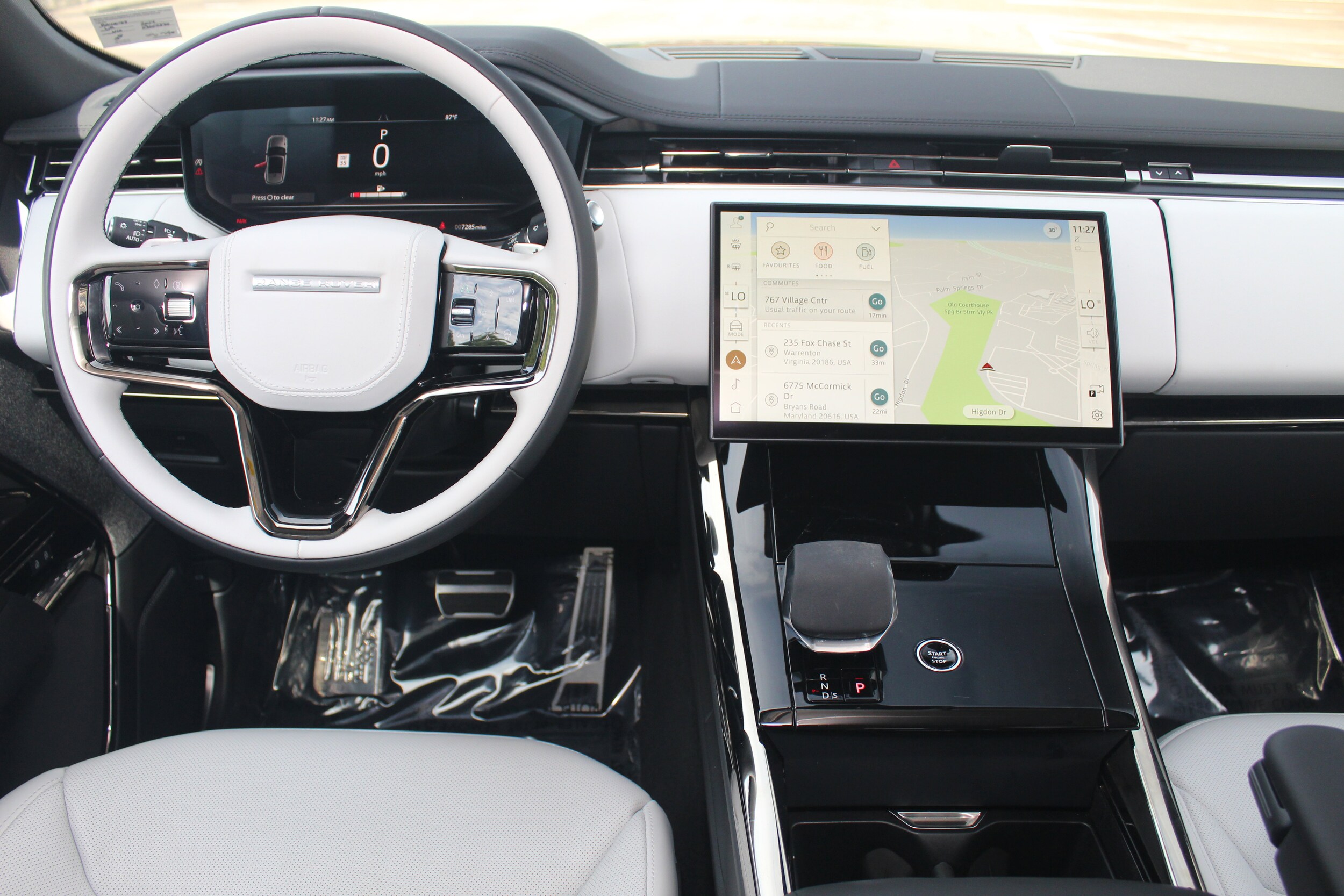 2024 Land Rover Range Rover Sport SE photo 4