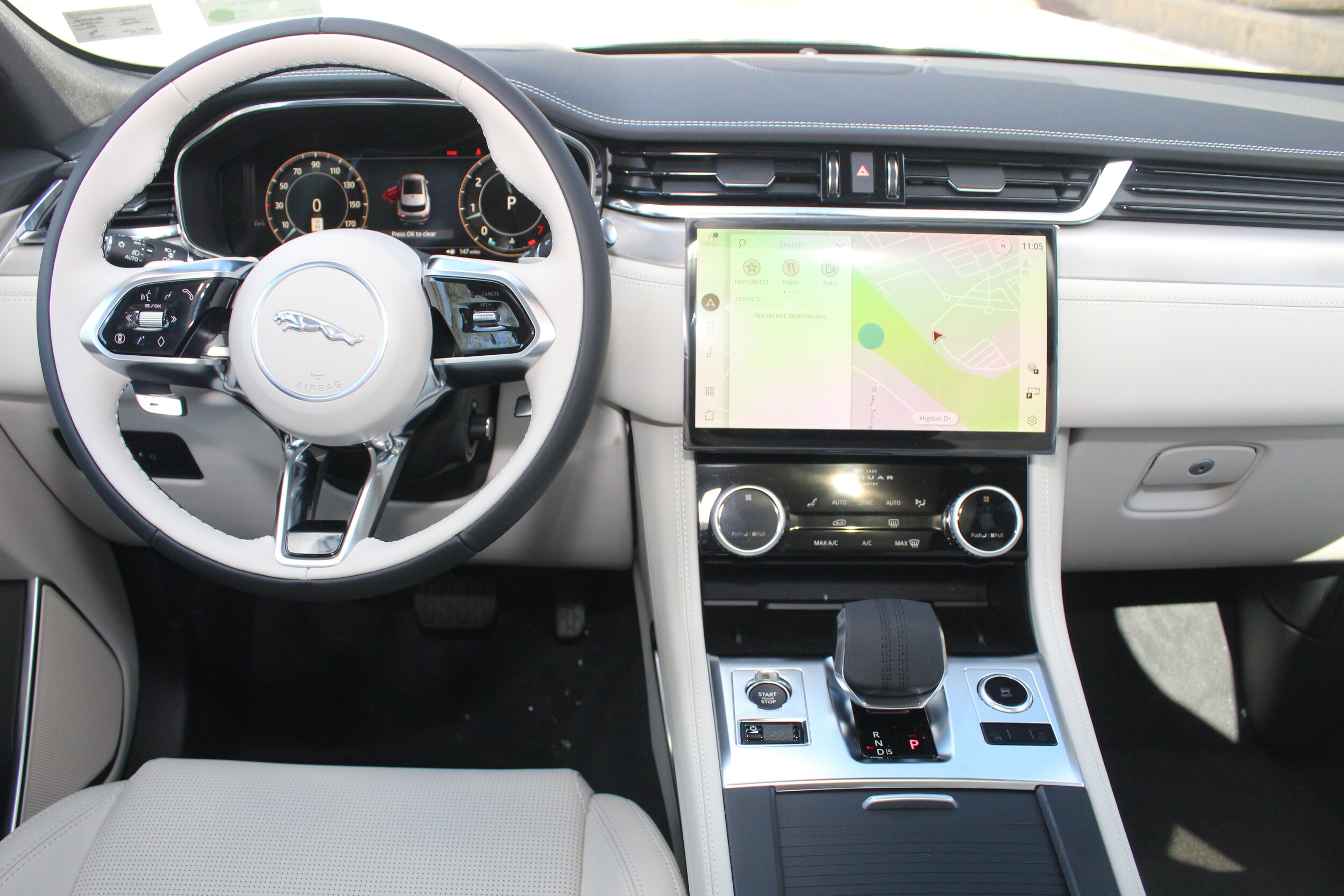 2026 Jaguar F-PACE P250 R-Dynamic S photo 4