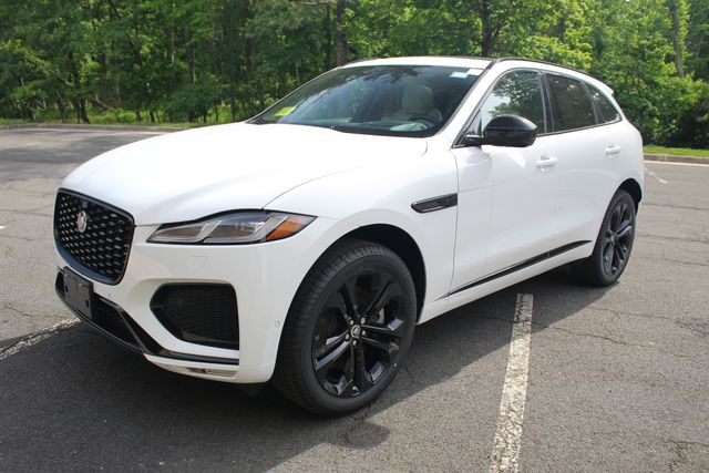 2026 Jaguar F-Pace R-Dynamic S's photo