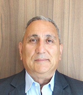 Staff member Andy Moshrefi from ID_4a362f12e8f1