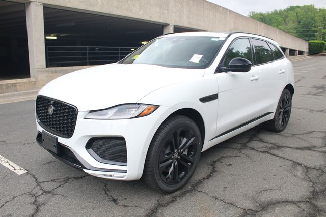 2026 Jaguar F-Pace R-Dynamic S's photo
