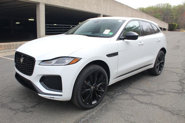 2026 Jaguar F-Pace R-Dynamic S's photo