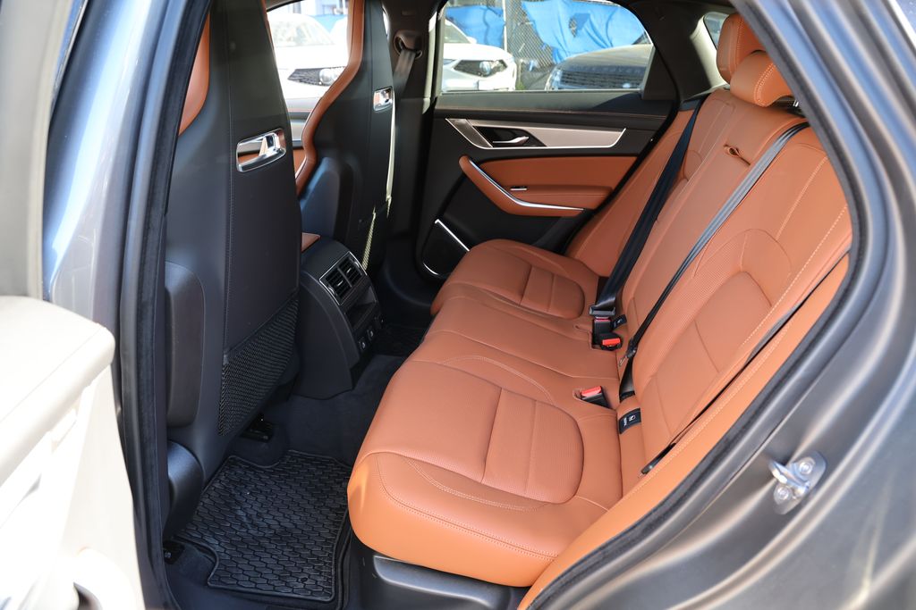 2026 Jaguar F-Pace R-Dynamic S - Photo 20