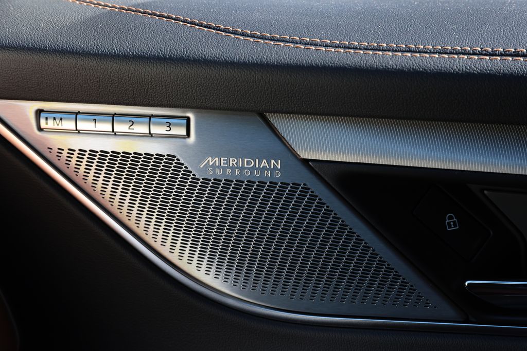 2026 Jaguar F-Pace R-Dynamic S - Photo 31