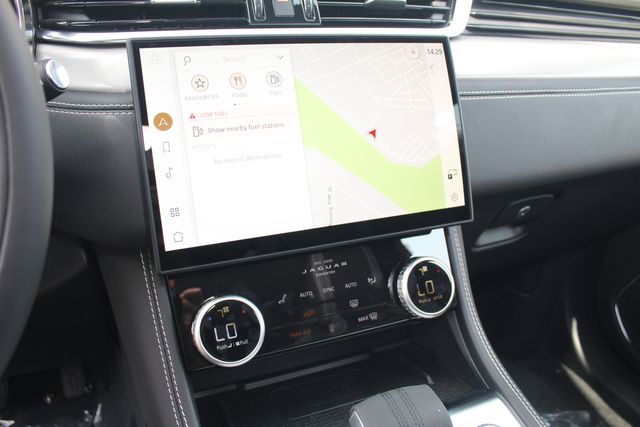 2026 Jaguar F-Pace R-Dynamic S - Photo 16
