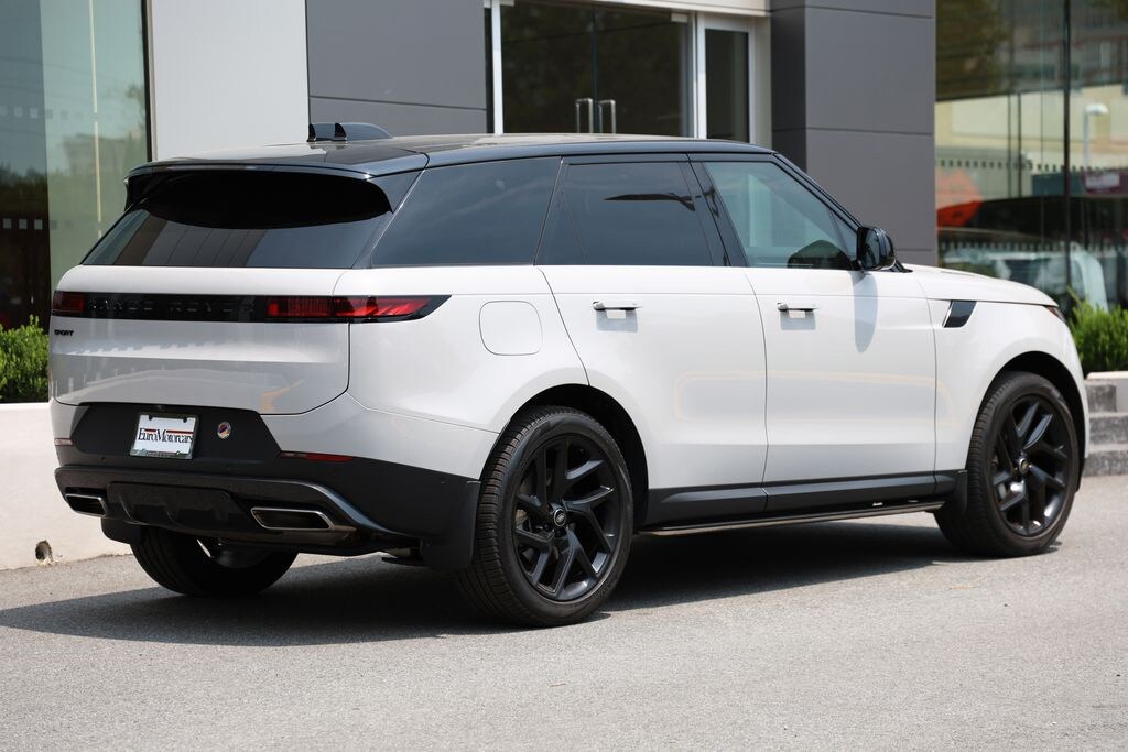 Used 2024 Land Rover Range Rover Sport SE SUV