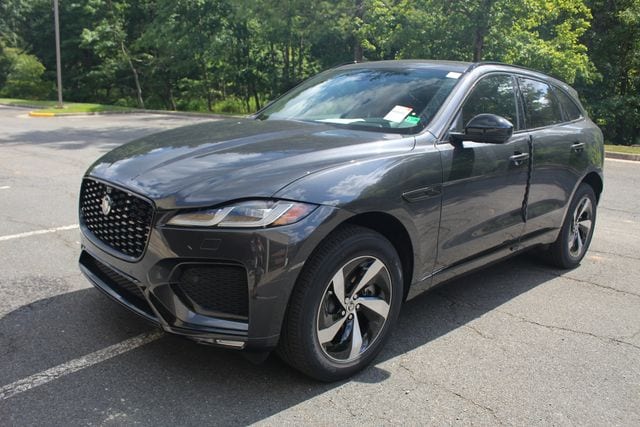 2026 Jaguar F-Pace R-Dynamic S's photo