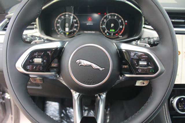 2026 Jaguar F-Pace R-Dynamic S - Photo 17