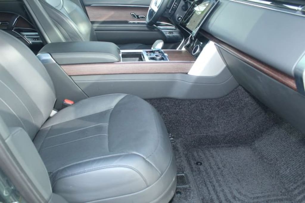 Used 2023 Land Rover Range Rover P400 SE SUV