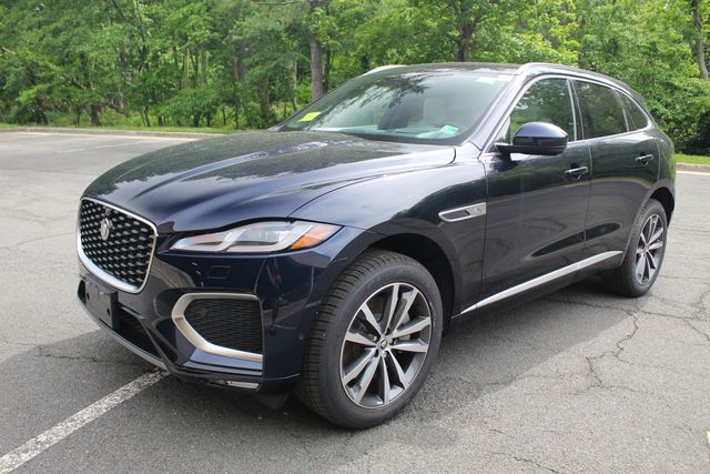 2026 Jaguar F-Pace R-Dynamic S's photo
