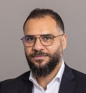 Staff member Alex Hamdan from ID_140620