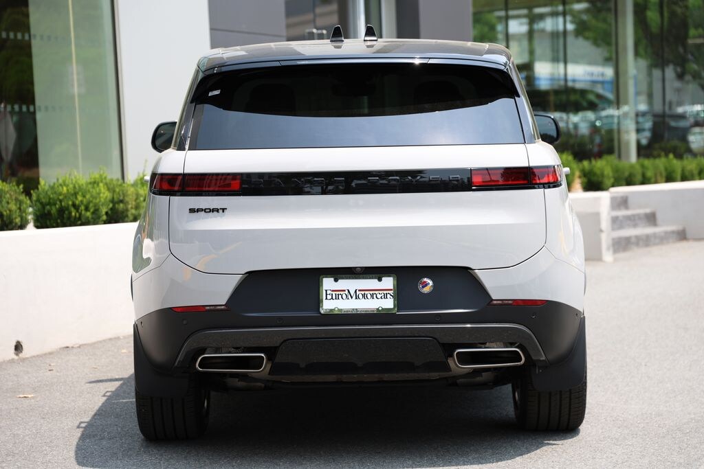 Used 2024 Land Rover Range Rover Sport SE SUV