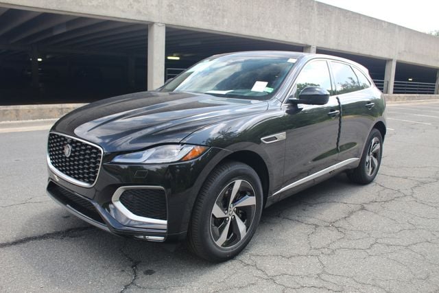 2026 Jaguar F-Pace R-Dynamic S's photo