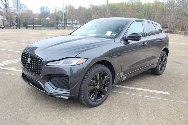 2026 Jaguar F-Pace R-Dynamic S's photo