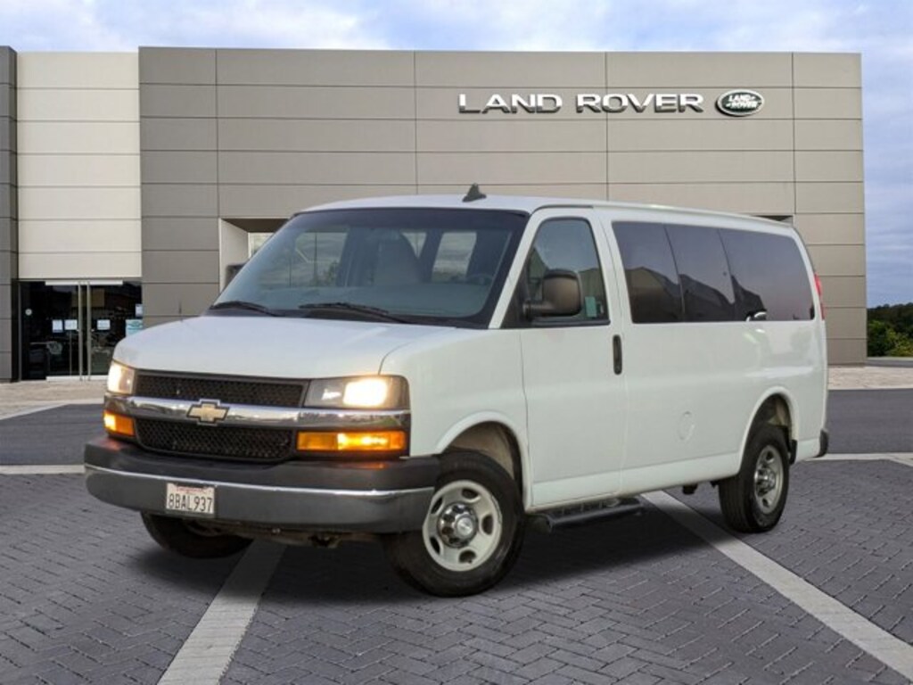 Used 2017 Chevrolet Express Passenger LT Full-size Passenger Van