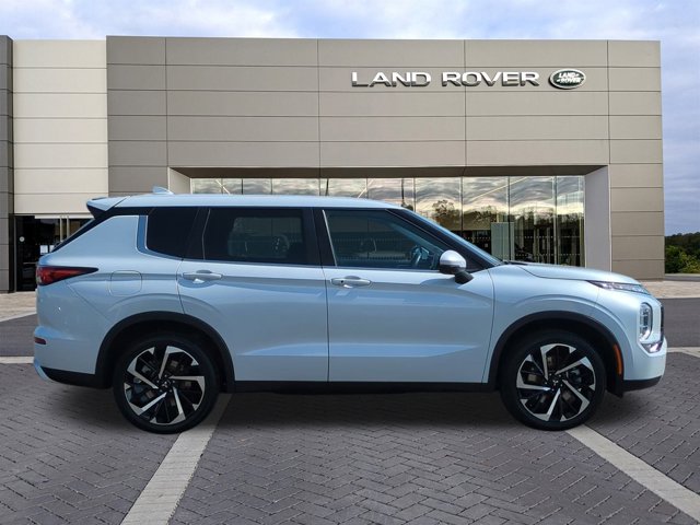 2022 Mitsubishi Outlander Black Edition photo 4