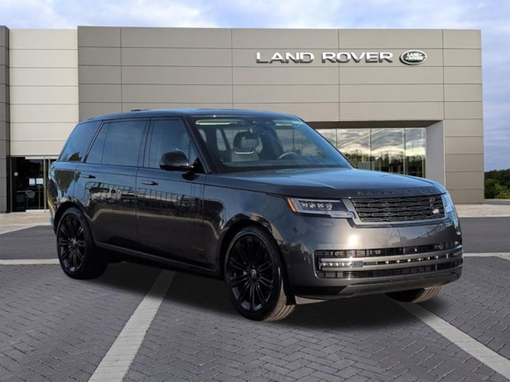 Used 2025 Land Rover Range Rover SE Sport Utility