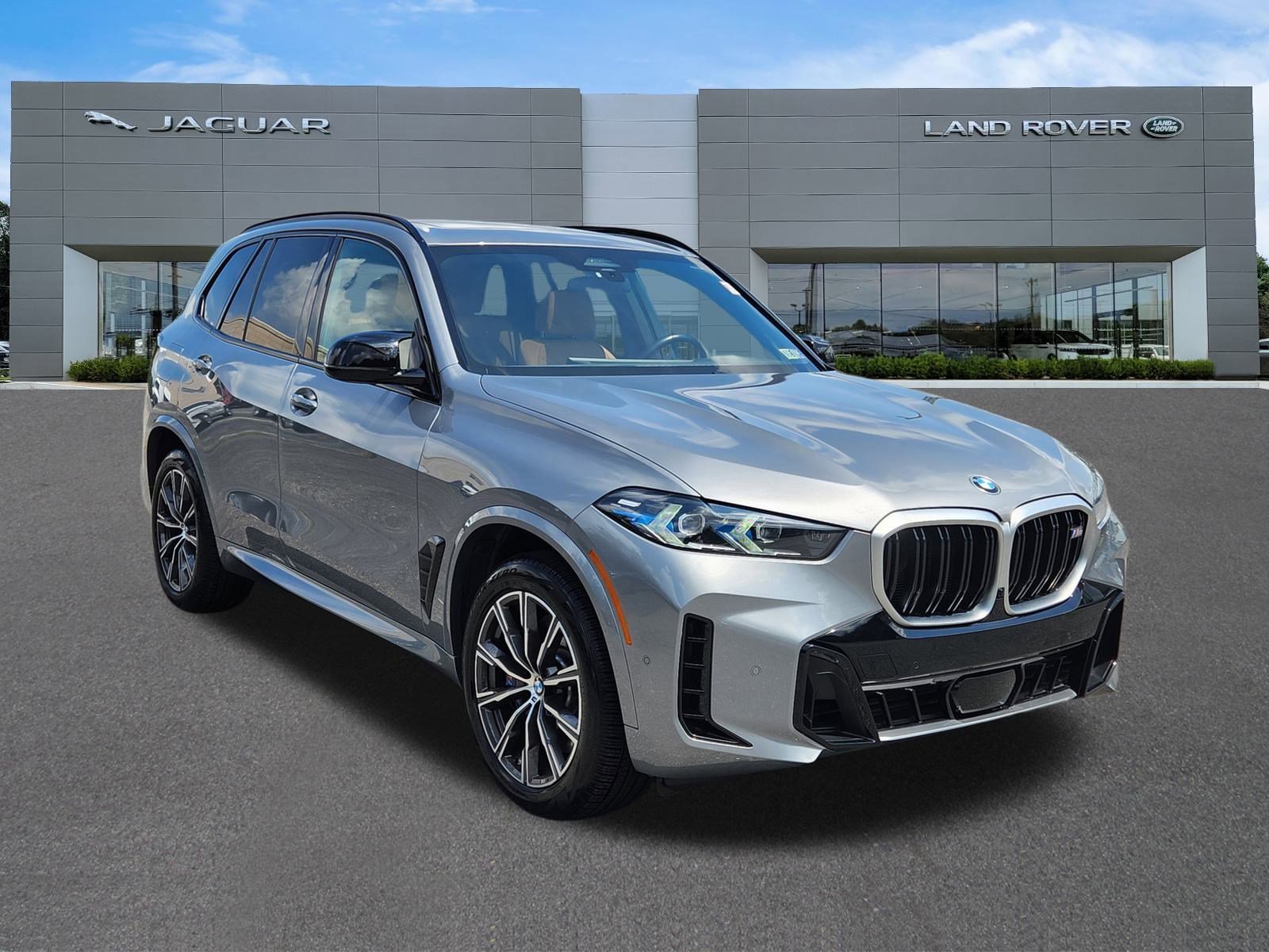 2024 Bmw X5 M60i photo 2