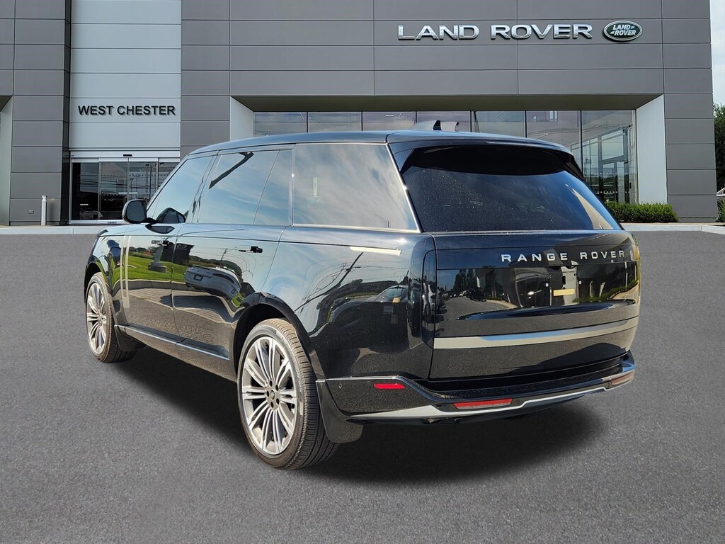 Certified 2025 Land Rover Range Rover P530 SE 7 Seat SUV