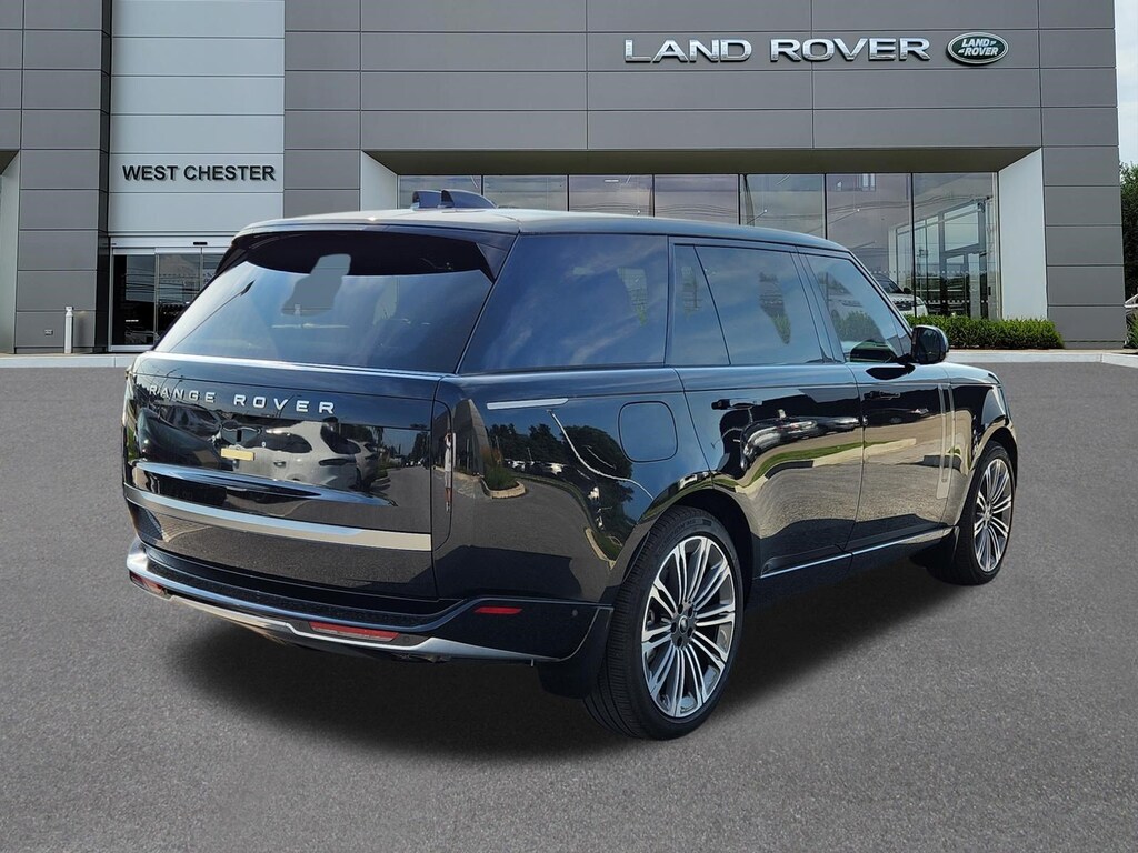 Certified 2025 Land Rover Range Rover P530 SE 7 Seat SUV