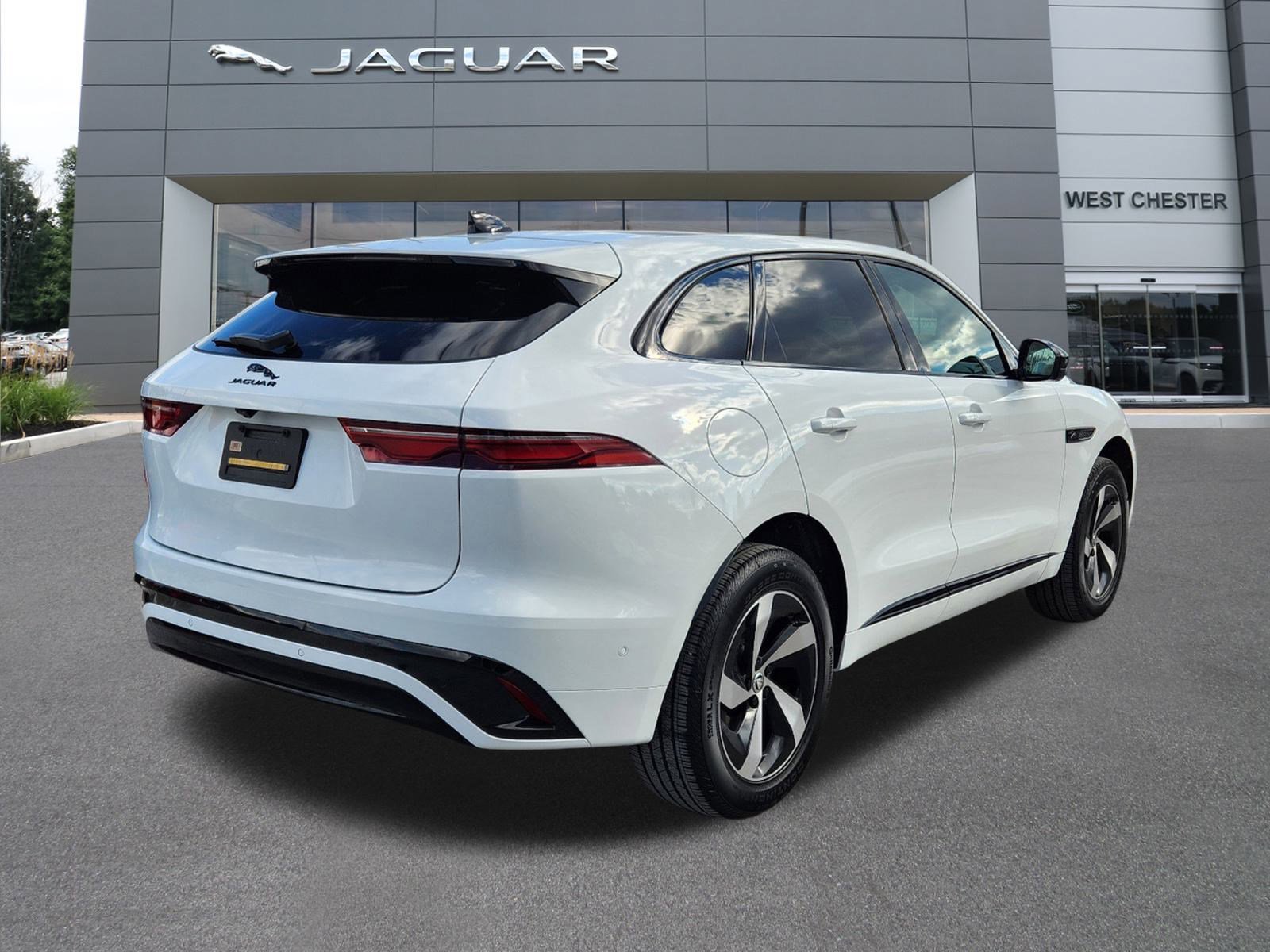 2024 Jaguar F-PACE P250 R-Dynamic S photo 4
