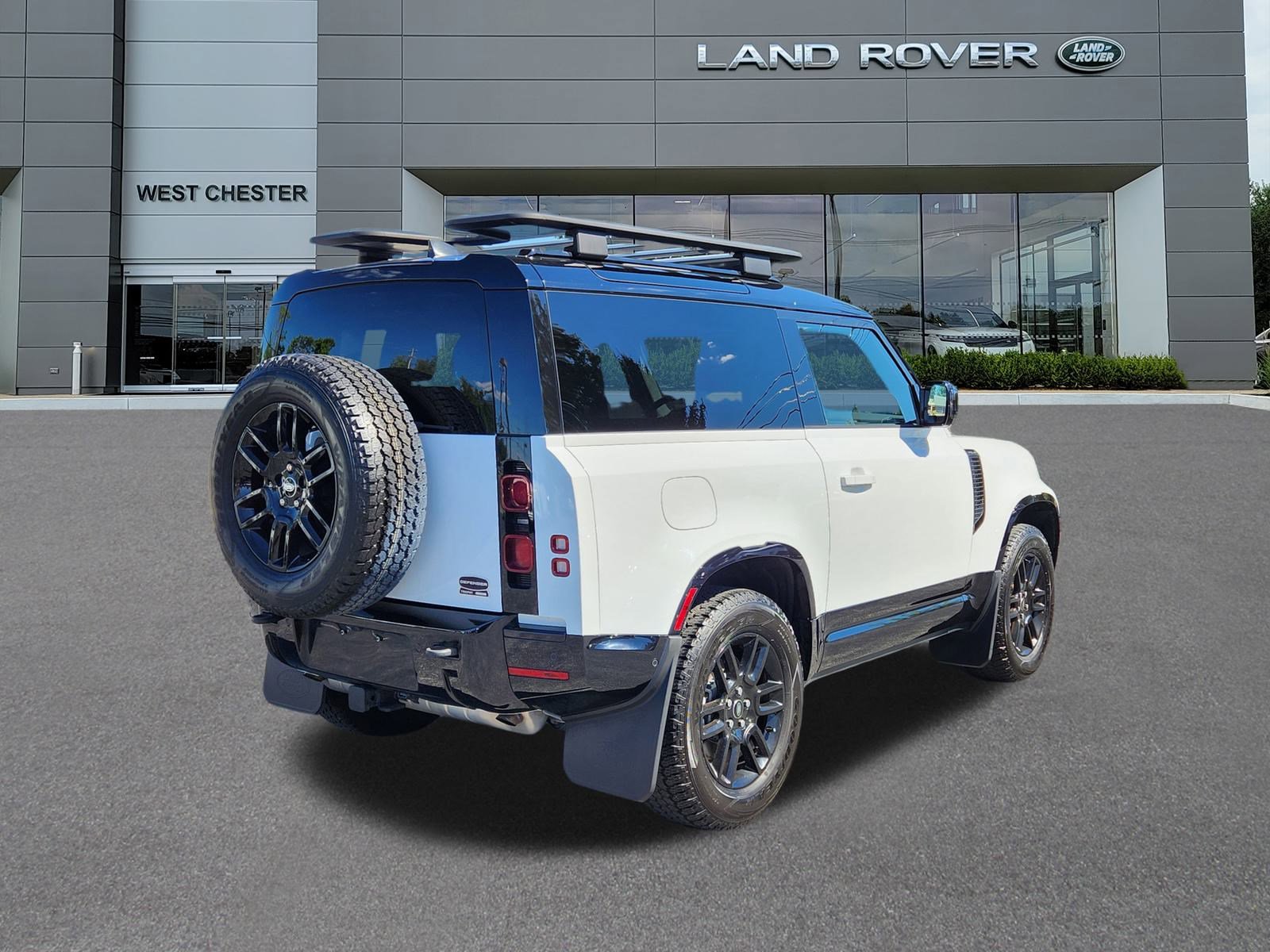 2023 Land Rover Defender 90 X-Dynamic SE photo 4
