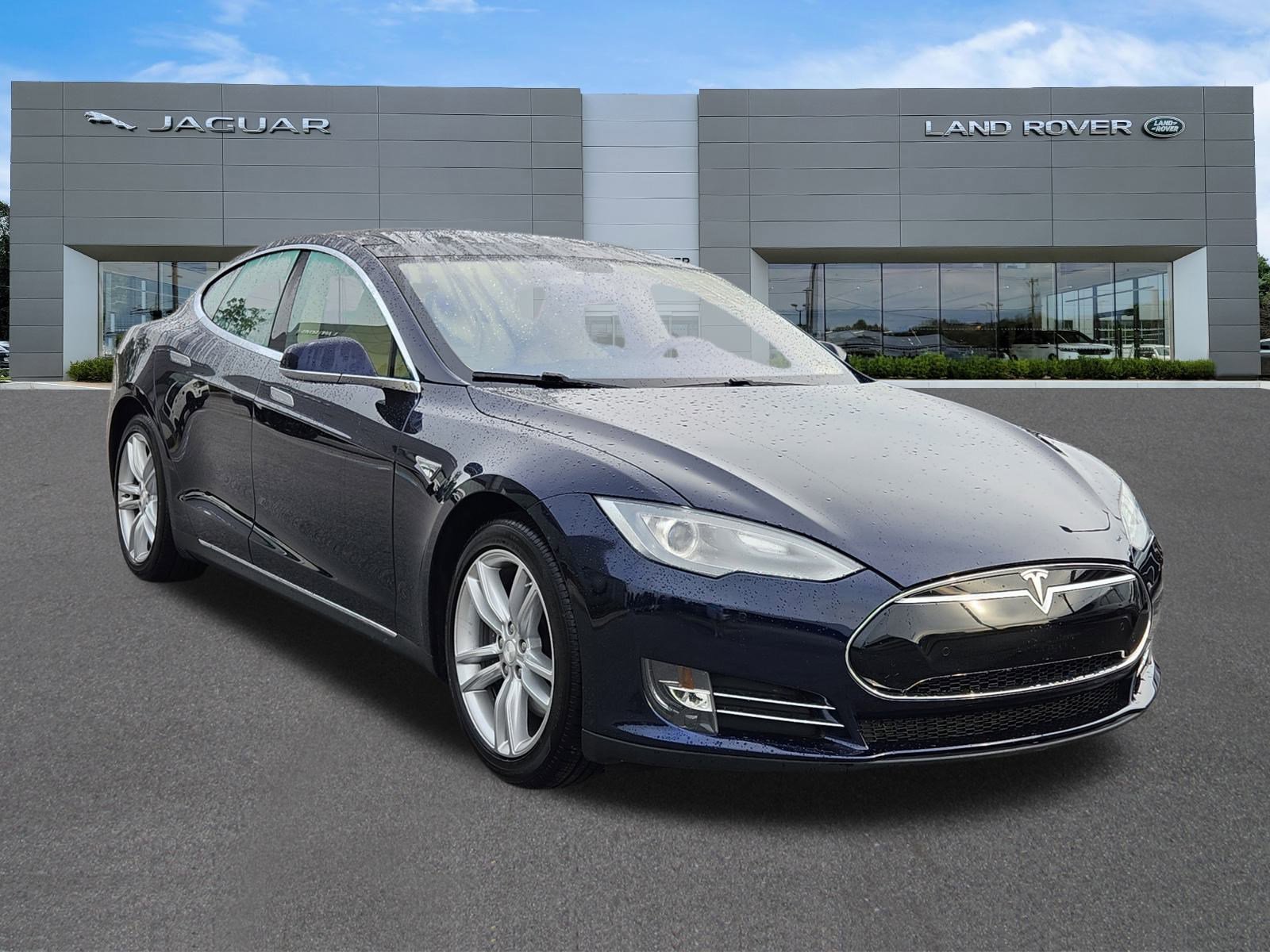2014 Tesla Model S photo 2
