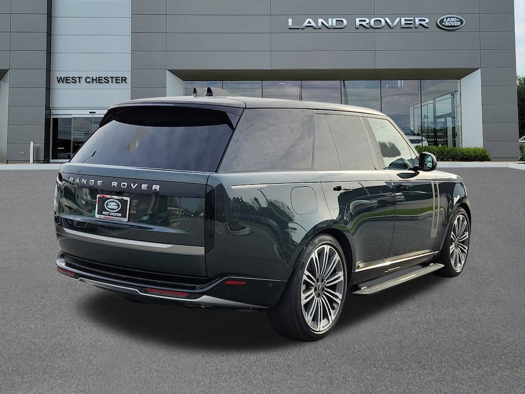Certified 2025 Land Rover Range Rover P530 SE SUV