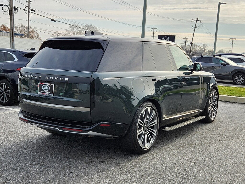 Used 2025 Land Rover Range Rover P530 SE SUV