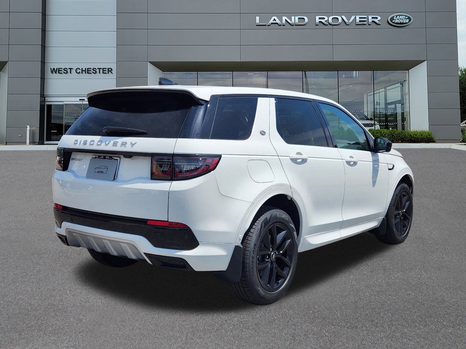 2024 Land Rover Discovery Sport S photo 4