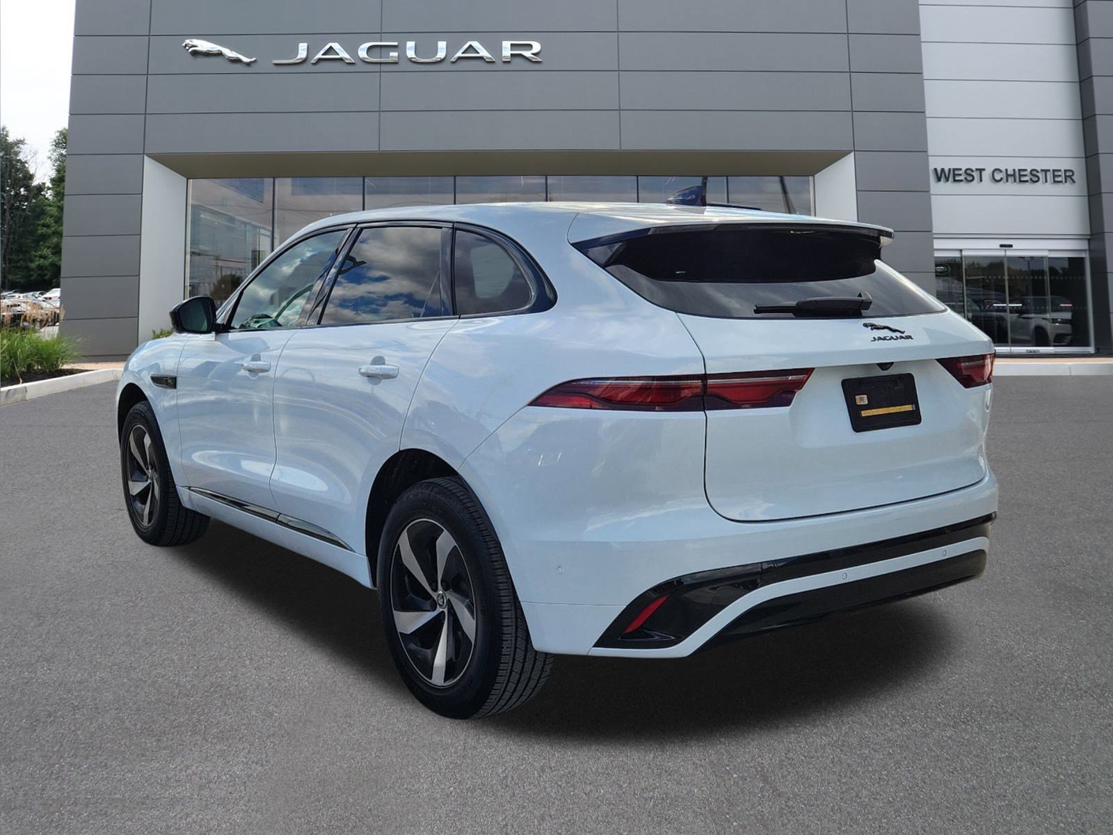 2024 Jaguar F-PACE P250 R-Dynamic S photo 3